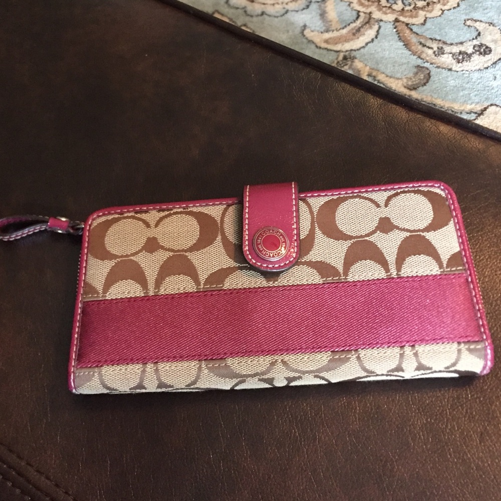 Coach wallet